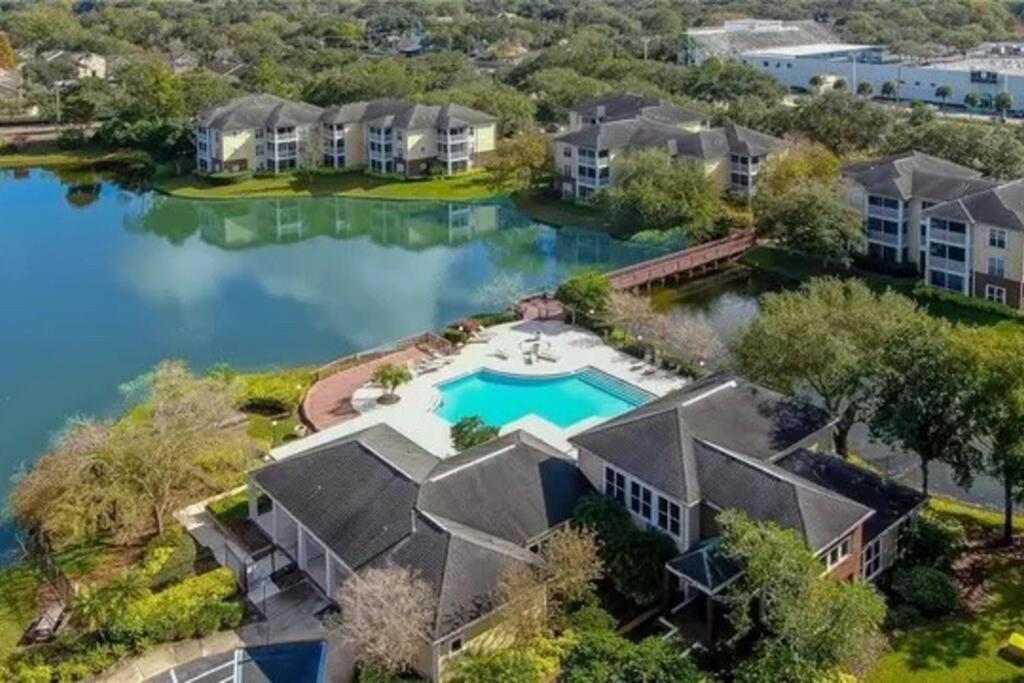 Lakeview Condo In Gated Community Tampa Bagian luar foto